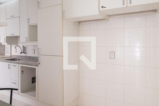 Cozinha de apartamento à venda com 3 quartos, 125m² em Copacabana, Rio de Janeiro