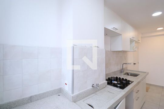 Cozinha de apartamento à venda com 2 quartos, 40m² em Água Branca, São Paulo