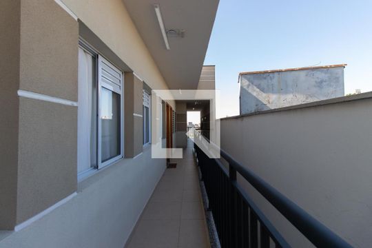Corredor de kitnet/studio para alugar com 1 quarto, 33m² em Tucuruvi, São Paulo