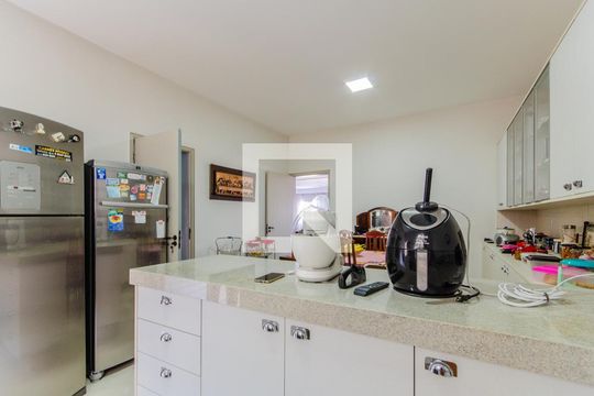 Cozinha de casa à venda com 3 quartos, 400m² em Jardim da Gloria, São Paulo