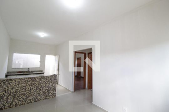 Casa para alugar com 2 quartos, 107m² em Shopping Park, Uberlândia