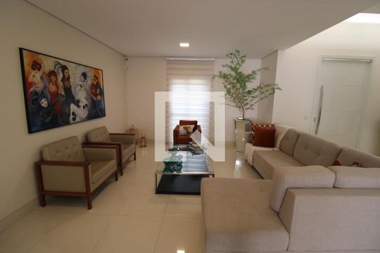 Sala de casa à venda com 5 quartos, 437m² em Vila Inah, São Paulo