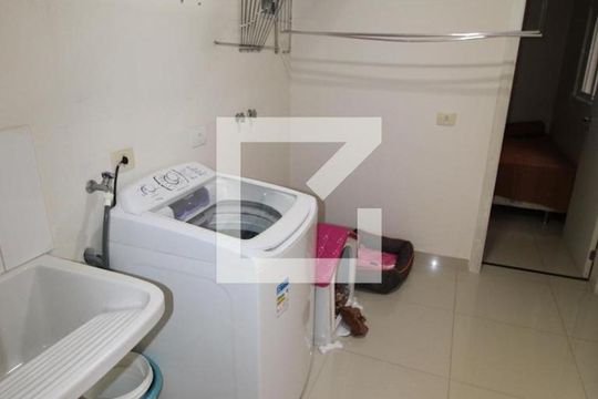 Área de Serviço de casa para alugar com 5 quartos, 437m² em Vila Inah, São Paulo