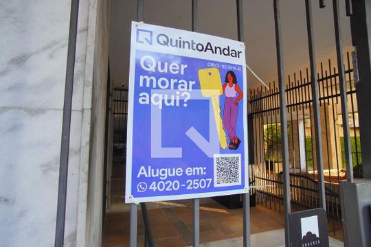 Plaquinha de apartamento para alugar com 5 quartos, 159m² em Independência, Porto Alegre
