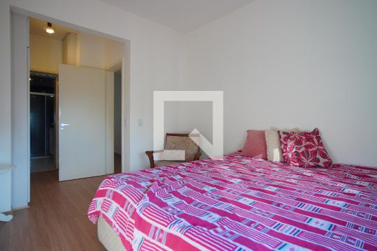 Suíte de apartamento para alugar com 5 quartos, 159m² em Independência, Porto Alegre