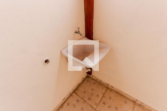 Tanque de apartamento à venda com 2 quartos, 100m² em Parque Novo Oratório, Santo André