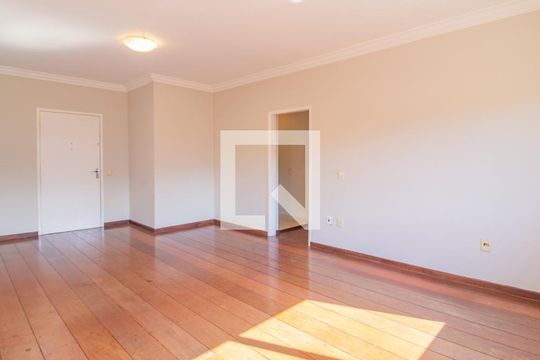 Sala de apartamento à venda com 2 quartos, 102m² em Centro, Jundiaí