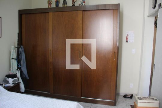 Quarto 2 de casa à venda com 3 quartos, 120m² em Bairro da Glória, Contagem