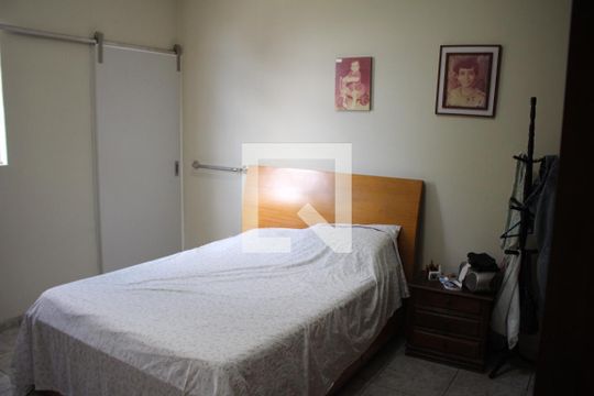 Quarto 2 de casa à venda com 3 quartos, 120m² em Bairro da Glória, Contagem