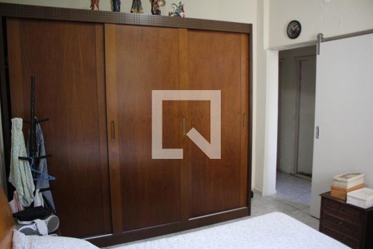 Quarto 2 de casa à venda com 3 quartos, 120m² em Bairro da Glória, Contagem