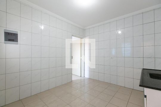 Cozinha de casa para alugar com 1 quarto, 50m² em Cidade São Miguel, São Paulo