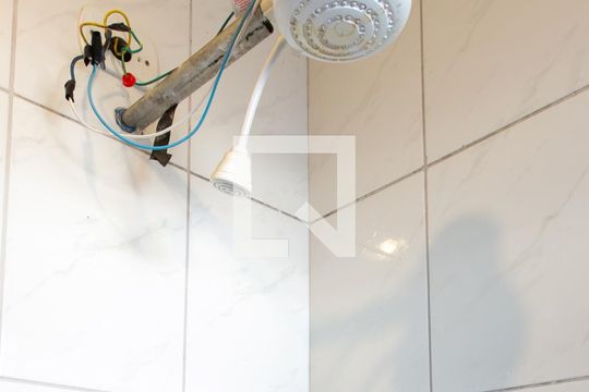Banheiro de casa para alugar com 1 quarto, 50m² em Cidade São Miguel, São Paulo