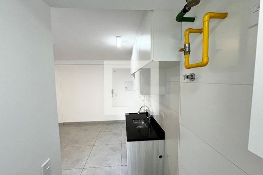 Sala/Cozinha de apartamento para alugar com 2 quartos, 42m² em Parada Inglesa, São Paulo