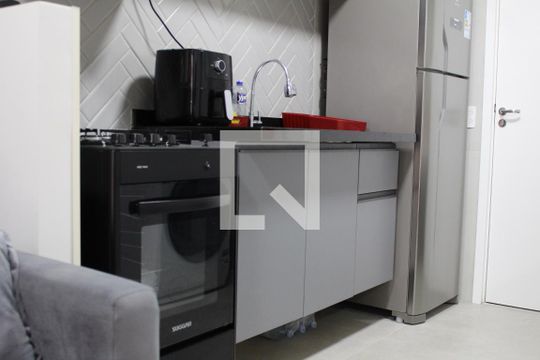 Cozinha de apartamento à venda com 1 quarto, 29m² em Vila Ema, São Paulo