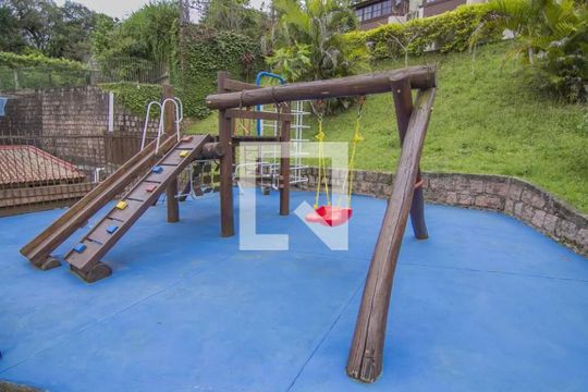 Área comum - Playground de casa de condomínio para alugar com 3 quartos, 260m² em Sétimo Céu, Porto Alegre