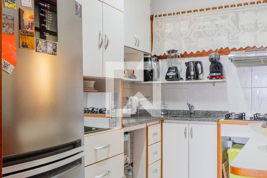 Cozinha de casa de condomínio para alugar com 3 quartos, 260m² em Sétimo Céu, Porto Alegre