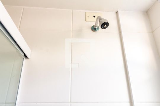 Banheiro de apartamento à venda com 2 quartos, 45m² em Conceição, Osasco