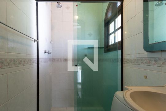 Banheiro de casa à venda com 3 quartos, 435m² em Vila Lúcia, São Paulo