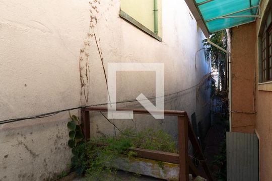Sacada de casa à venda com 3 quartos, 435m² em Vila Lúcia, São Paulo