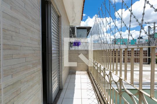 Varanda do Quarto 1  de casa para alugar com 4 quartos, 490m² em Vila Barbosa, São Paulo