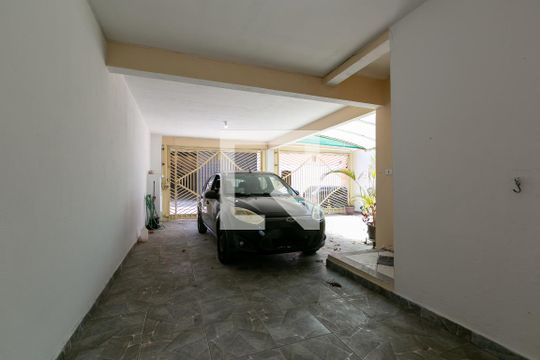 Garagem  de casa para alugar com 4 quartos, 490m² em Vila Barbosa, São Paulo
