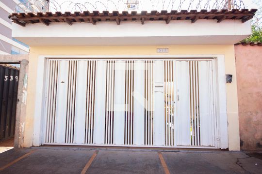 Fachada de casa para alugar com 3 quartos, 140m² em Santa Cruz do Jose Jacques, Ribeirão Preto