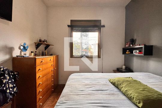 Quarto 1 de casa à venda com 3 quartos, 247m² em Vila Assunção, Santo André