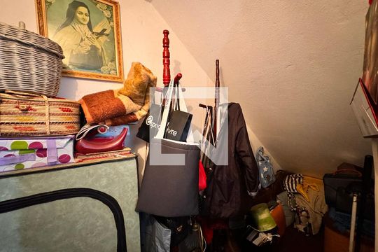 Deposito de casa à venda com 3 quartos, 247m² em Vila Assunção, Santo André