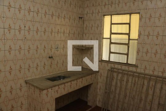 Cozinha de apartamento para alugar com 2 quartos, 50m² em Centro, Nova Iguaçu