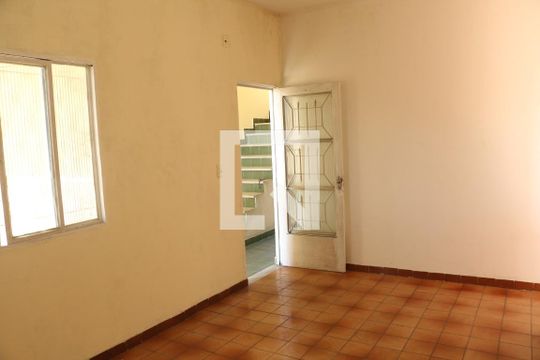Sala de apartamento para alugar com 2 quartos, 60m² em Centro, Nova Iguaçu