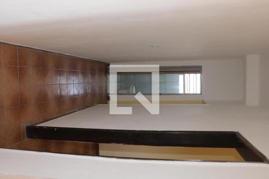 Corredor de apartamento para alugar com 2 quartos, 50m² em Centro, Nova Iguaçu