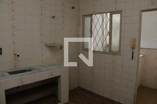 Cozinha de apartamento para alugar com 1 quarto, 30m² em Centro, Nova Iguaçu