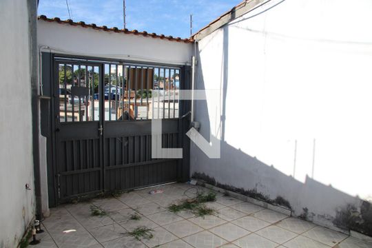 Entrada 02 de casa para alugar com 2 quartos, 80m² em Parque Jurema, Guarulhos