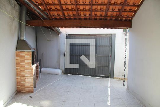 Garagem/ Churrasqueira de casa para alugar com 2 quartos, 80m² em Parque Jurema, Guarulhos