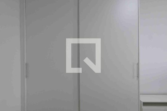Quarto de kitnet/studio para alugar com 1 quarto, 30m² em Jardim Santa Rosália, Sorocaba