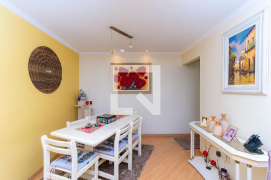 Sala de apartamento à venda com 2 quartos, 63m² em Vila Ivone, São Paulo