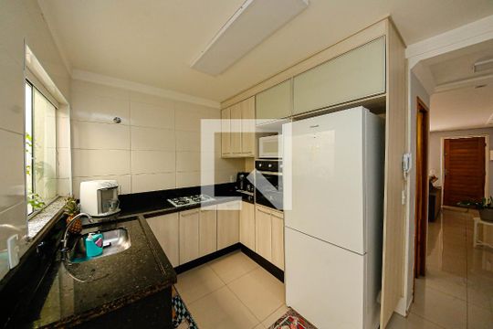 Cozinha de casa de condomínio à venda com 2 quartos, 63m² em Vila Alpina, São Paulo