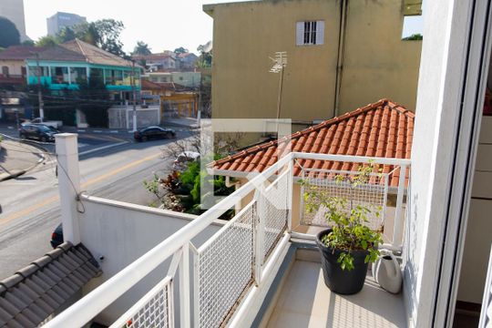 Sacada de casa à venda com 3 quartos, 166m² em Vila Osasco, Osasco