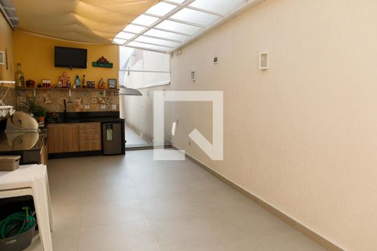 Área comum de casa à venda com 3 quartos, 166m² em Vila Osasco, Osasco