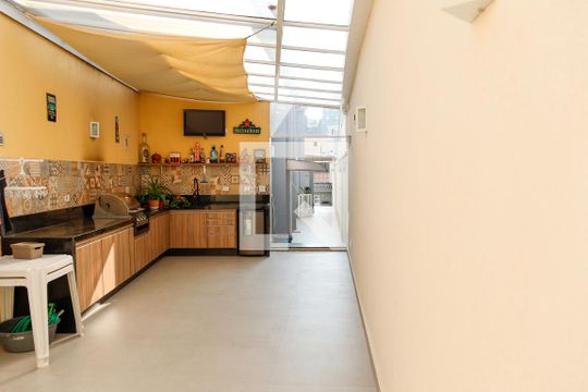 Área comum de casa à venda com 3 quartos, 166m² em Vila Osasco, Osasco