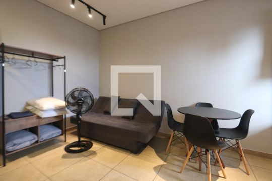 Studio de kitnet/studio para alugar com 1 quarto, 30m² em Vila Oratorio, São Paulo