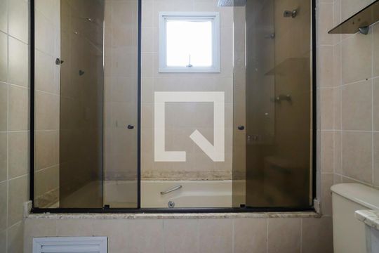 Banheiro da suíte de apartamento para alugar com 3 quartos, 92m² em Santa Paula, São Caetano do Sul