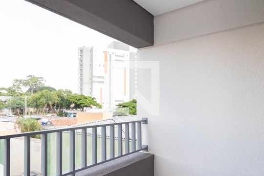 Sacada de kitnet/studio à venda com 1 quarto, 28m² em Chácara Seis de Outubro, São Paulo