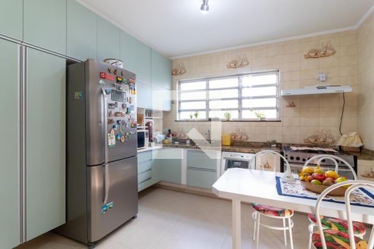 Cozinha de casa à venda com 3 quartos, 222m² em Vila Ester (zona Norte), São Paulo
