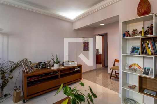 Sala de Estar de casa à venda com 3 quartos, 222m² em Vila Ester (zona Norte), São Paulo