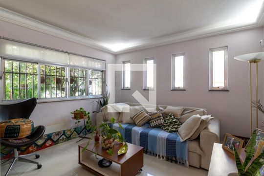 Casa à venda com 3 quartos, 222m² em Vila Ester (zona Norte), São Paulo
