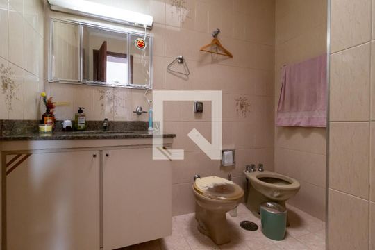 Banheiro da Suíte 1 de casa à venda com 3 quartos, 222m² em Vila Ester (zona Norte), São Paulo