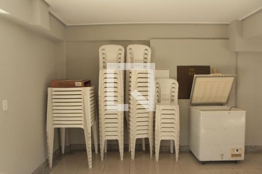 Área comum de apartamento para alugar com 2 quartos, 80m² em Castelo, Belo Horizonte