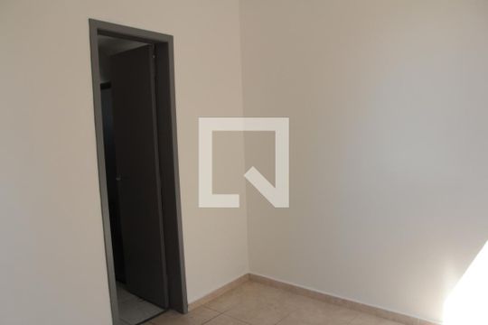 Quarto de apartamento para alugar com 2 quartos, 80m² em Castelo, Belo Horizonte