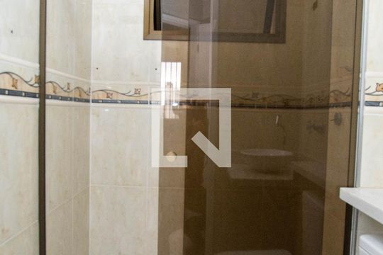 Banheiro Corredor de apartamento para alugar com 2 quartos, 85m² em Vila Pedro Moreira, Guarulhos